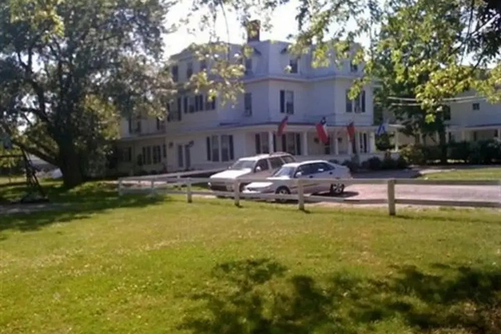 THE GRASSMERE INN