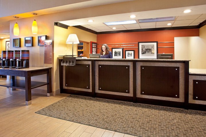 Hampton Inn & Suites Cleveland / Independence