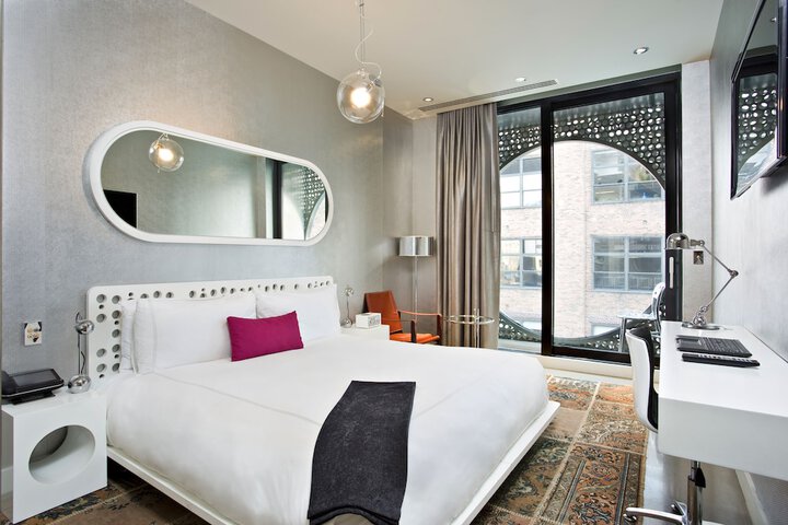 Room 65 of 114