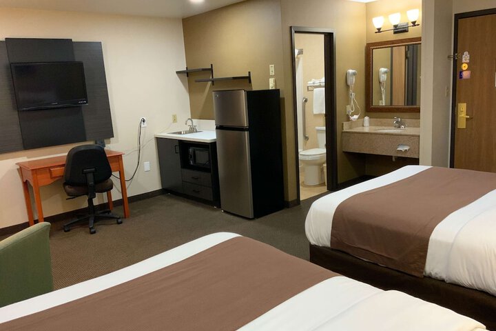 Room 11 of 19