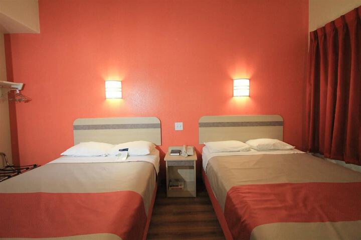 Room 29 of 31