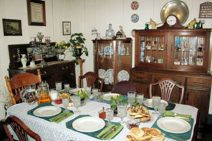 Breakfast/Coffee Service 14 of 15