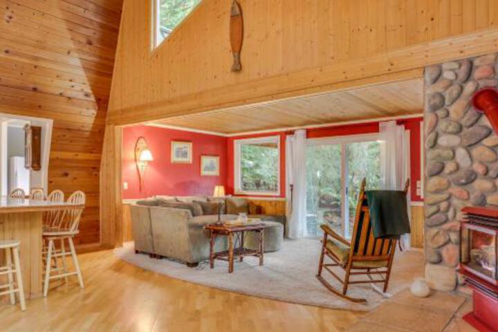 Red Stone Cabin