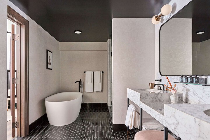Hotel Kansas City in The Unbound Collection by Hyatt