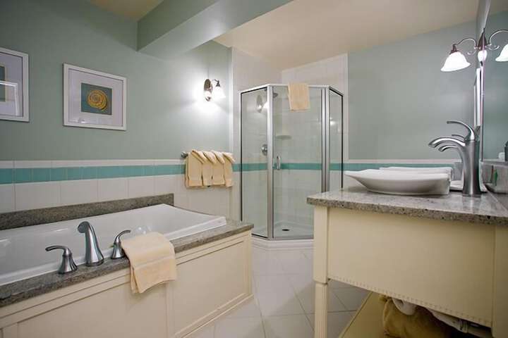 Anchorage Inn and Resort