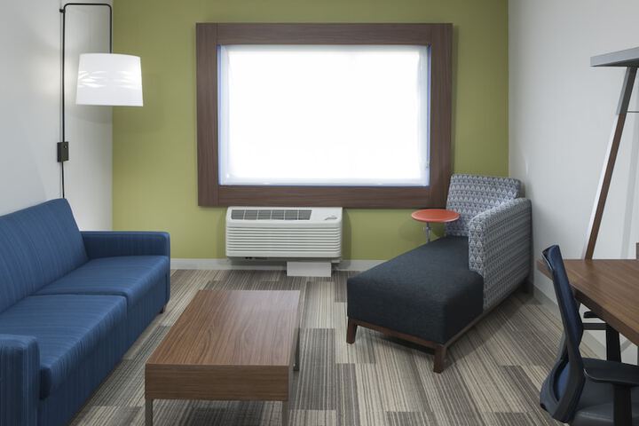 Room 49 of 63