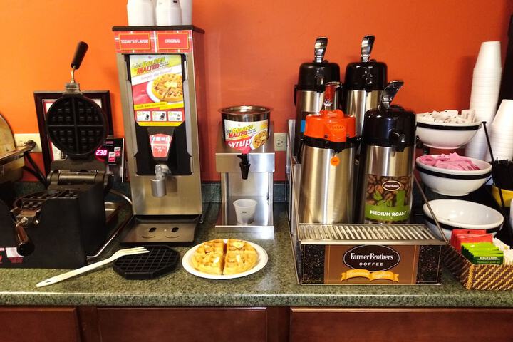 Breakfast/Coffee Service 43 of 46