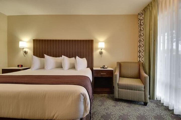 Room 14 of 32