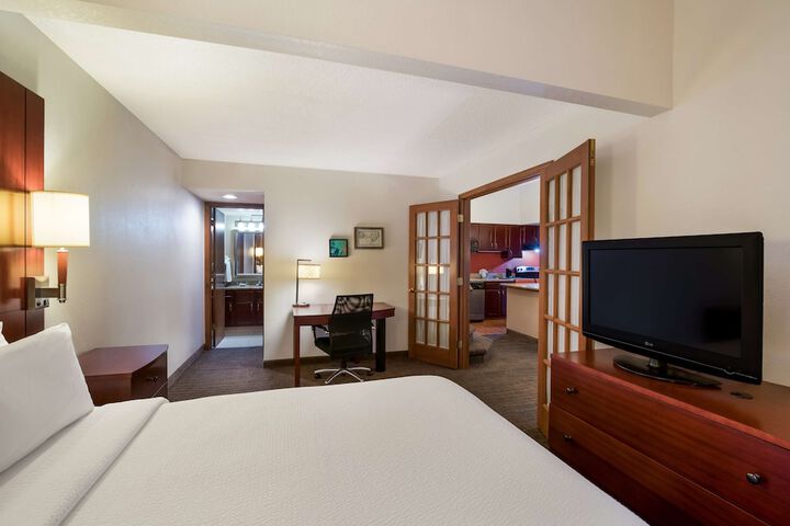 Room 17 of 51