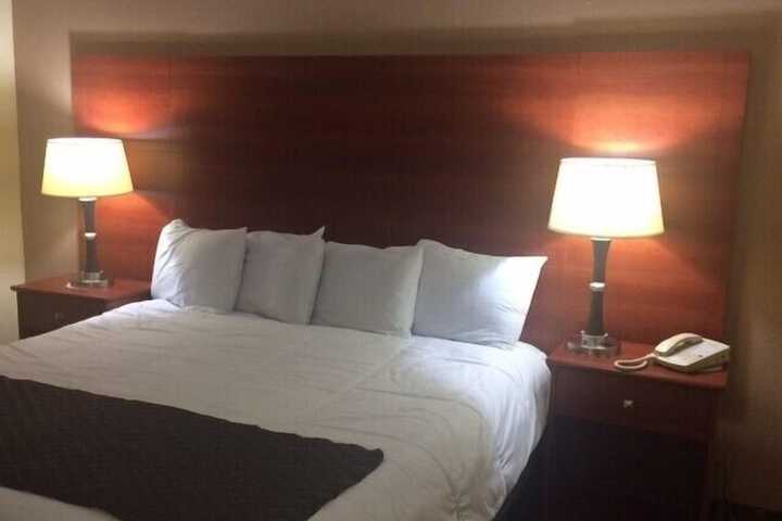 Room 11 of 23