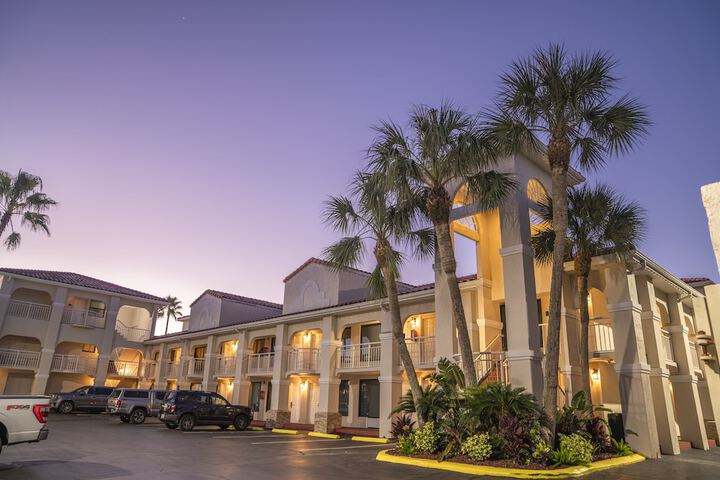 Hotel 5 of 37