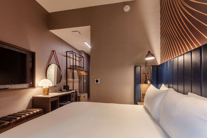 Tempo by Hilton New York Times Square