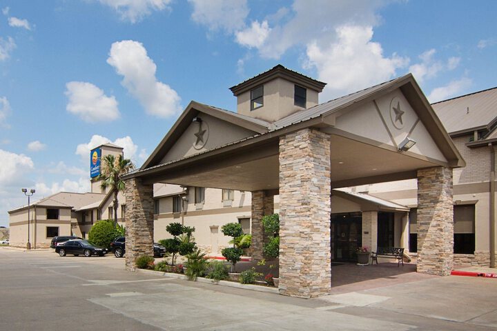 Hotel 3 of 32