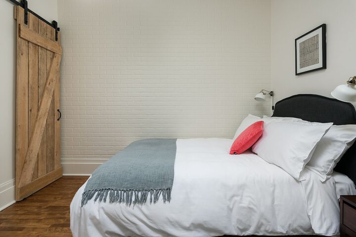 Room 18 of 31