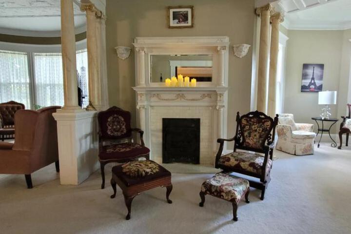 Ruby Manor Bed & Breakfast