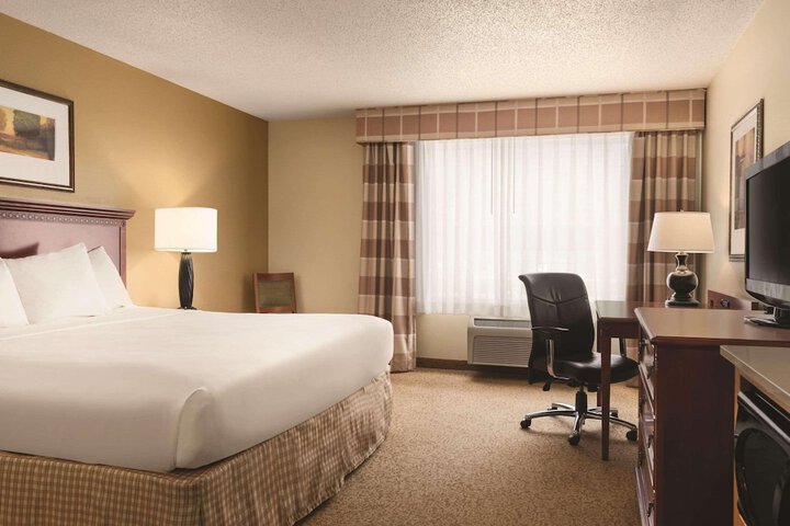 Room 7 of 26