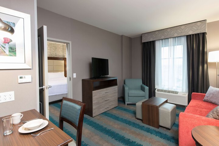 Room 18 of 48