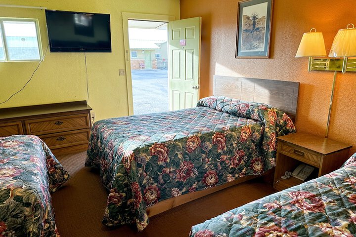 Room 15 of 23