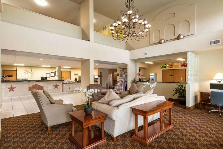 Hotel Interior 9 of 43