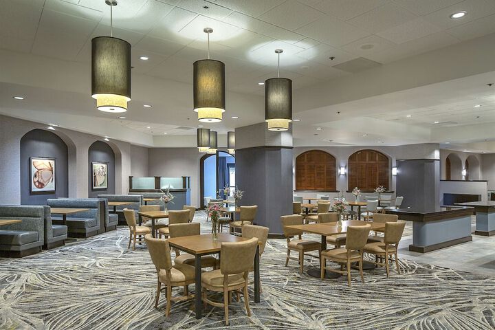 DoubleTree by Hilton Hotel Modesto