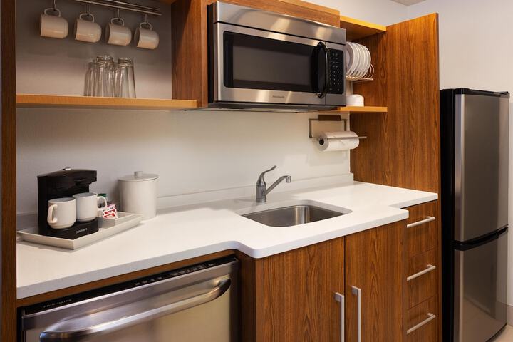 Home2 Suites by Hilton Roseville Minneapolis