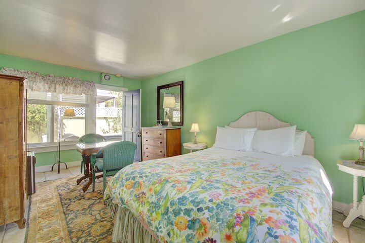 Room 90 of 156