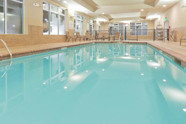 Holiday Inn Jackson NW - Airport Road by IHG