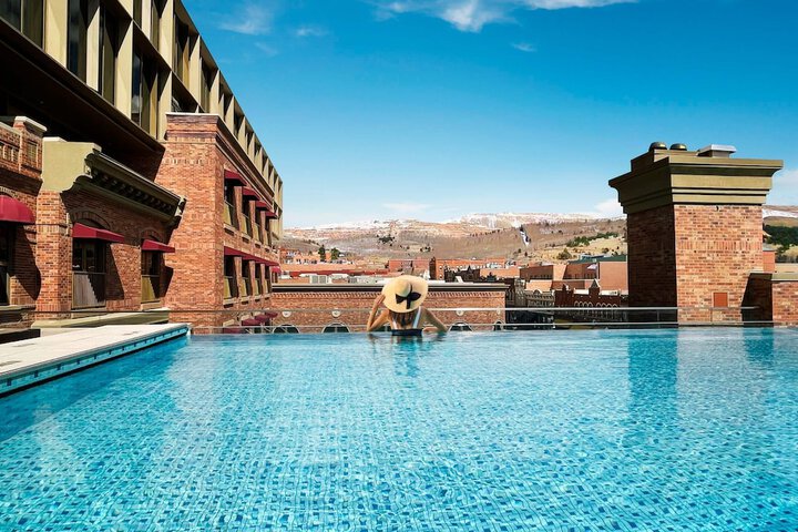 Pool 4 of 16