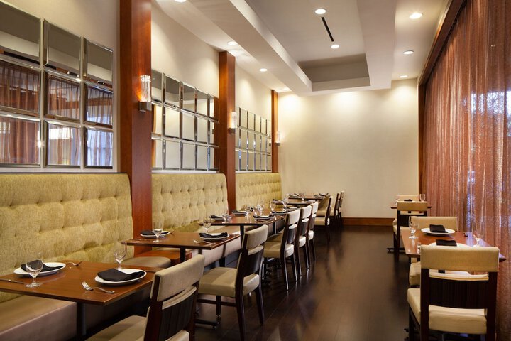 Dining 66 of 80