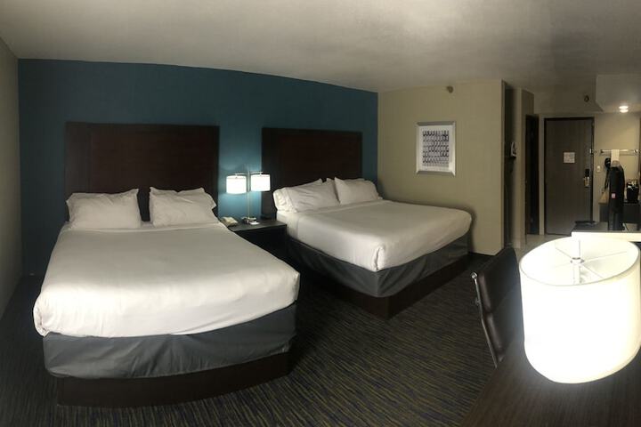 Holiday Inn Express Fayetteville- Univ of AR Area by IHG