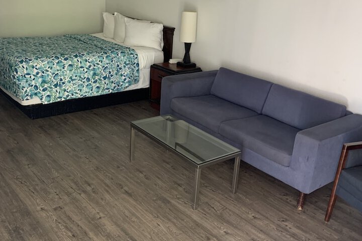 Room 11 of 71