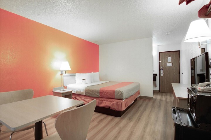 Motel 6 Colby KS