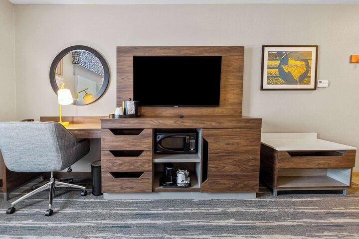Room 14 of 23