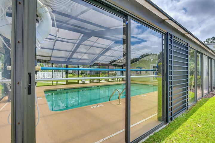Myrtle Beach Condo w / Large Balcony & Pool Access
