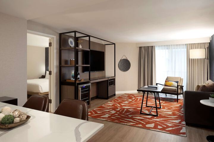 Room 35 of 59