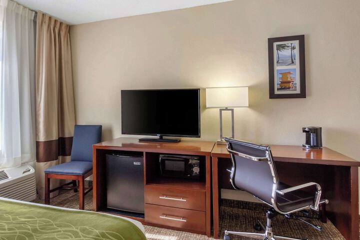 Room 40 of 60