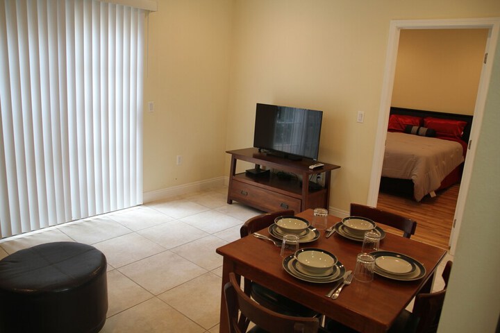 Room 8 of 25