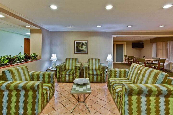 Hotel Interior 10 of 28