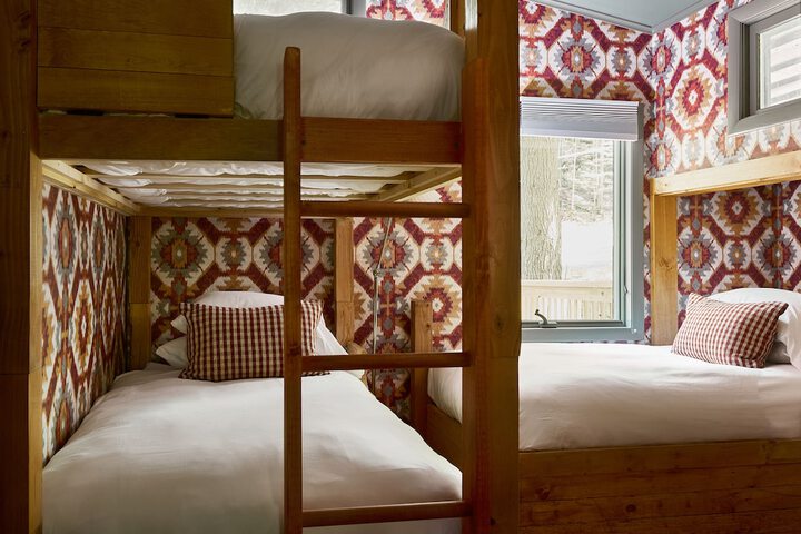 Bluebird Cady Hill Lodge