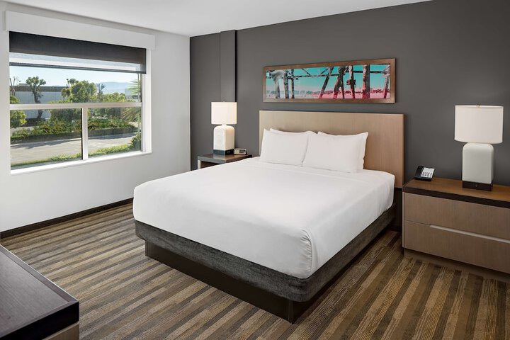 Room 20 of 42