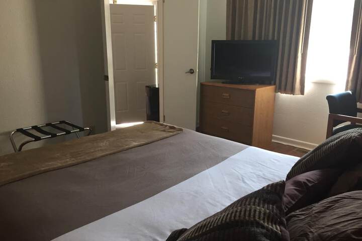 Room 47 of 66