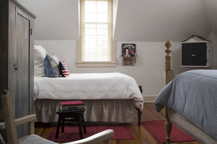 Room 41 of 79
