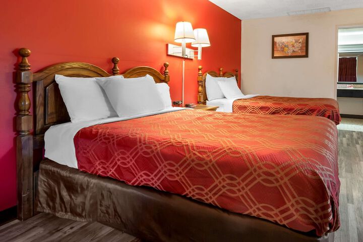 Room 10 of 23