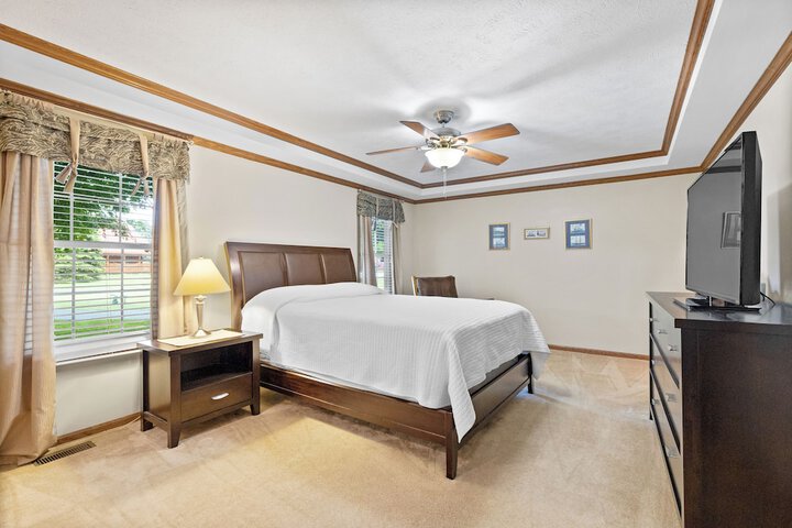 Room 55 of 80