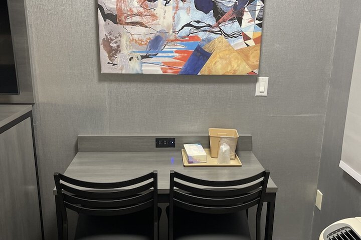 Room 31 of 43