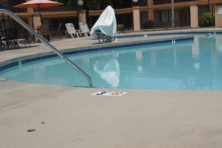 Pool 12 of 110