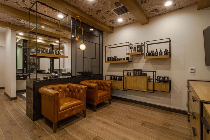Lounge 195 of 266
