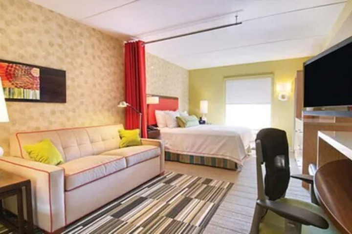 Room 47 of 79