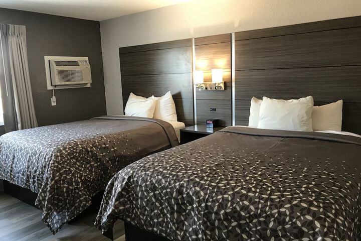 Room 22 of 35