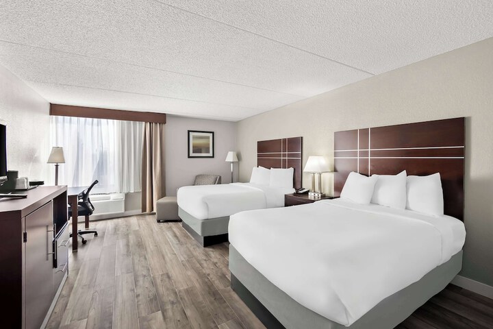 Best Western Luxbury Inn Fort Wayne